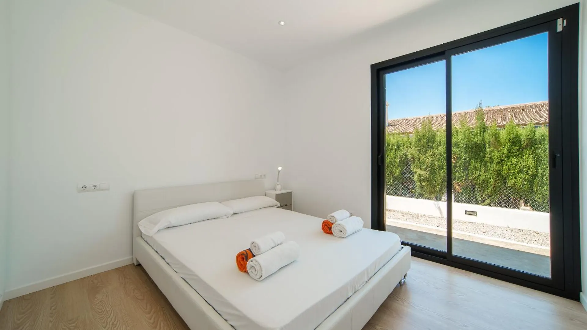 Villa Ca Na Rosa With Private Pool Cielo de Bonaire Spain